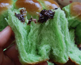Foto langkah ke 5 dari resep Roti Pandan.