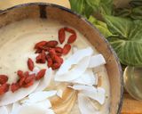 A picture of step 3 of Banana and peanut butter smoothie bowl.