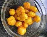 A picture of step 1 of Kashmiri Dum Aloo !!.