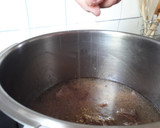 Foto del paso 3 de la receta: Guiso de ternera con patatas, zanahoria y guisantes rápido