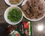 Gambar langkah 1 resipi Spaghetti meatballs mix mushroom.