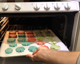 Foto del paso 8 de la receta: Galletas craqueladas monstruosas para Halloween