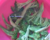 Foto langkah ke 2 dari resep Broccoli sautee with garlic butter.