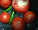 A picture of step 1 of Tomato gostu.