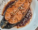 Hình bước làm 6 của món Cá hồi sốt xì dầu