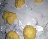 Foto langkah ke 7 dari resep Bluder Cokro.