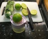 Foto del paso 1 de la receta: Suc de llima amb menta
