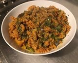 Une image de l'étape 13 de Fusilis de lentilles corail aux légumes du jardin et mozzarella di buffala.