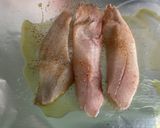 Une image de l'étape 5 de Filets de dorade à l’ail frais mariné, citron vert et coriandre.