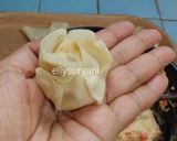 Foto langkah ke 3 dari resep Chicken Wonton Sup plus Sayuran ala Rumah Kami.