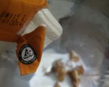 A picture of step 1 of Cheeko creamy shake.