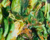 Foto langkah ke 5 dari resep Tumis Keciwis Bumbu Kencur.