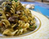A picture of step 8 of Mushroom And Spinach Pasta.