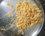 तिळगुळ वडी (Tilgul Vadi Recipe In Marathi) रेसिपी स्टेप 3 फोटो 