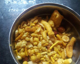 मजेदार चटपटी भेल (mazedar chatpati bhel recipe in Hindi) रेसिपी चरण 6 फोटो