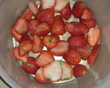 Foto langkah ke 1 dari resep Strawberry Coklat Keju.