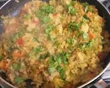 A picture of step 2 of Oats khichdi.