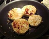 A picture of step 5 of Eggplant Parmigiana.