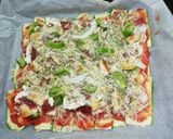 Foto del paso 4 de la receta "Pizza" con base de calabacín! 🥒