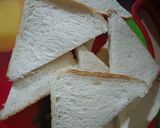Gambar langkah 3 resipi Roti celup sardin.