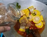 Foto langkah ke 3 dari resep Kaldu Kepala Udang.