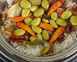 Foto langkah ke 5 dari resep Nasi Liwet Magic Com Cumi.
