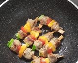 Foto langkah ke 4 dari resep Sate Daging Sapi Masak Teflon.