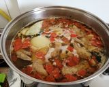 Tejfölös karalábéleves csirkeaprólékkal recept fázis 2 fotója
