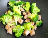 綠花椰骰香排（ブロッコリーダイススペアリブ）的食譜步驟6照片