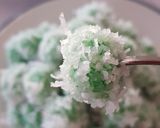 A picture of step 5 of Pandan Glutinuos Rice Ball with Coconut Sugar Filling.