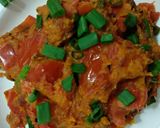 A picture of step 6 of Besan tamatar achari.