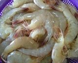 Gambar langkah 1 resipi Udang Sambal Berempah.