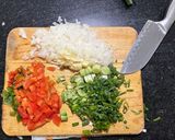 Foto del paso 2 de la receta: Pollo al Verdeo!!