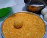 Foto langkah ke 4 dari resep Bola Nasi Isi Telur.