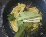 Foto langkah ke 2 dari resep Opor Ayam Bumbu Kuning.