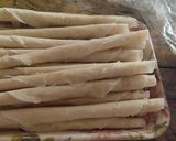 Foto langkah ke 2 dari resep Kulit lumpia pedas.