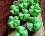Foto langkah ke 12 dari resep Kue Mangkok Mekar Tanpa Tape.