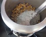 A picture of step 4 of Chana dal pulao.