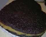 Foto del paso 3 de la receta: Tarta de crema de naranja, bizcocho de chocolate y yema tostada con merengue aromatizado con vainilla