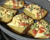 A picture of step 4 of Chilli Cheese Toast.