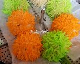 A picture of step 8 of Tricolor Chicken stuffed Rice Flowers.