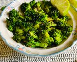 A picture of step 1 of Stir Fry Broccoli.