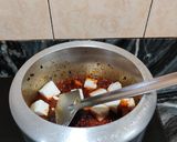 A picture of step 6 of Rajma paneer.