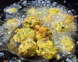 A picture of step 3 of Onions sweet corn pakoda (bhajiya).