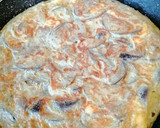 Foto del paso 5 de la receta: Tortilla de berenjena con queso
