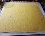 Foto del paso 5 de la receta: Coca de mollita o torta de migas alicantina