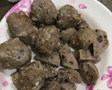 Hình bước làm 1 của món Bò viên, đậu hũ sốt cà