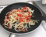 Foto del paso 1 de la receta: Pollo al curry cremoso
