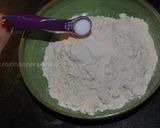 A picture of step 2 of Flat  Naan  Bread نان تافتون.