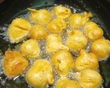 A picture of step 2 of Holi Special Kadhi Badi.